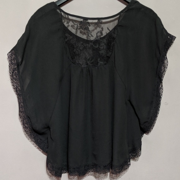Black sheer bat wing lace blouse - Picture 2 of 2